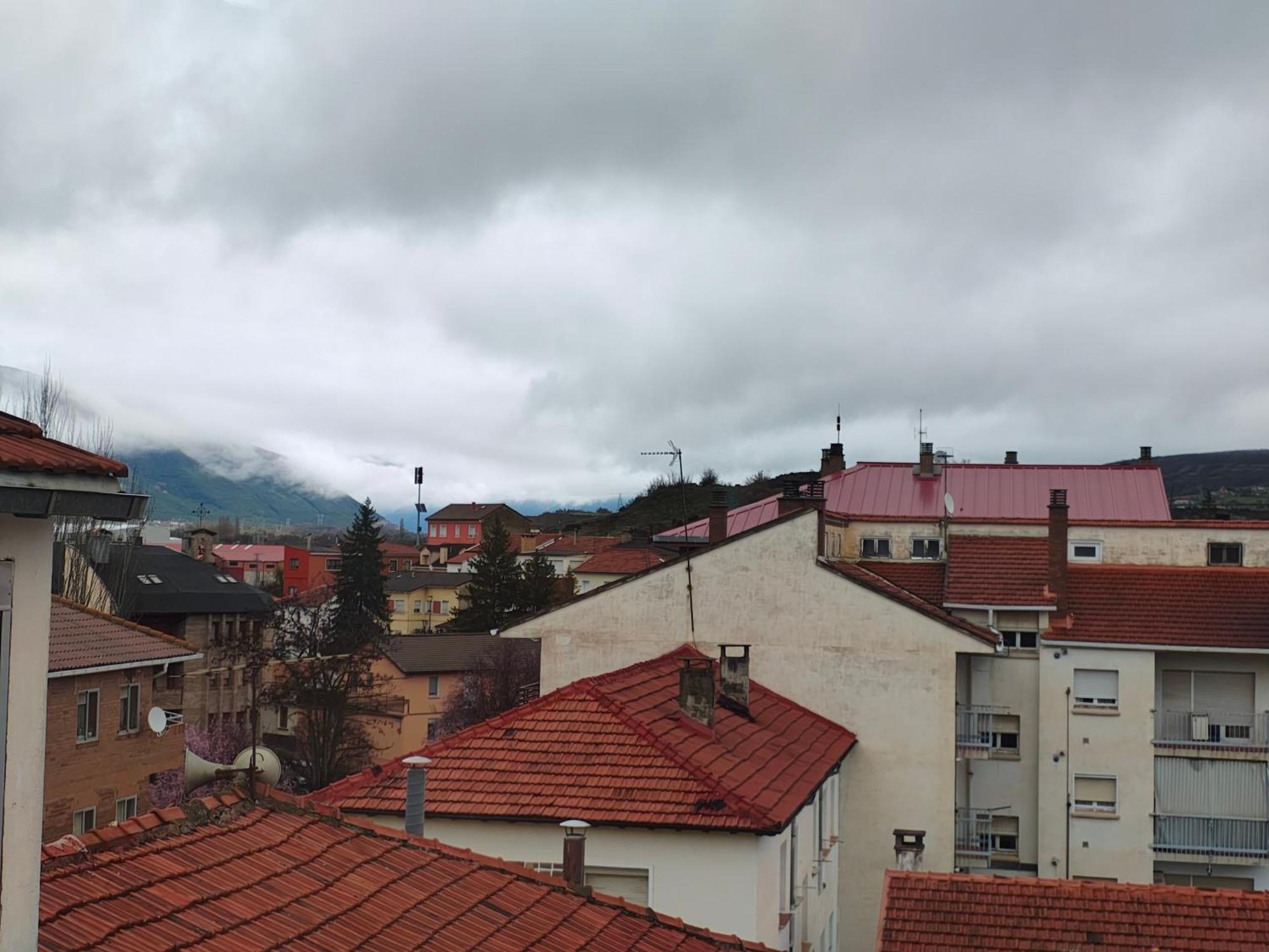 Enjoy Pirineos Apartment *